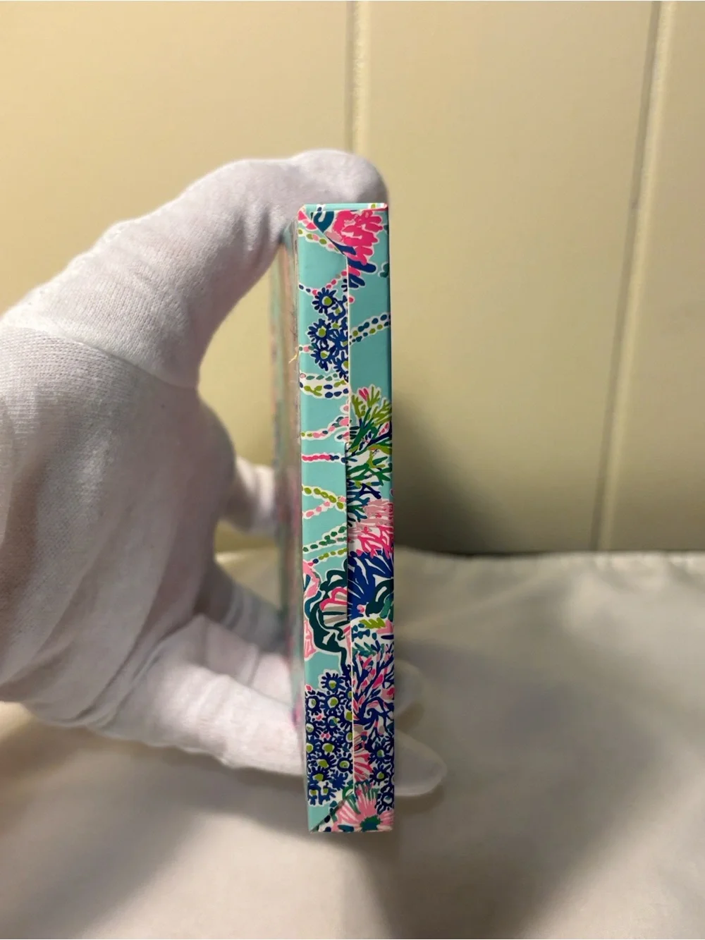NIB / NWT Lilly Pulitzer Adhesive Leatherette Tech Pocket Citrus Wheel